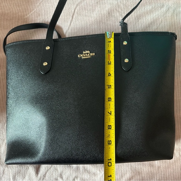 Coach Medium tote - Picture 8 of 9